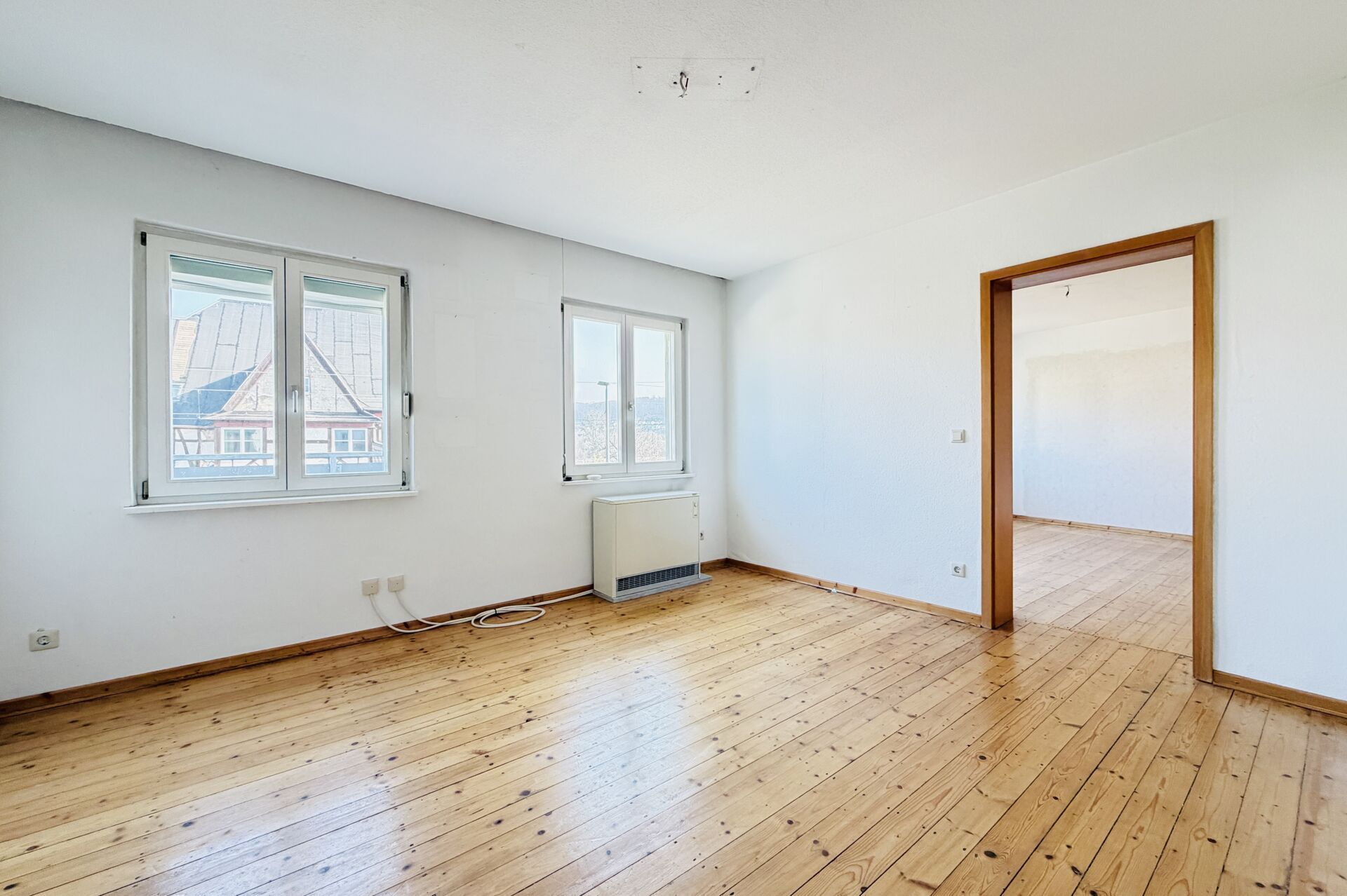 Einheit Obergeschoss Esszimmer/ Durchgangszimmer