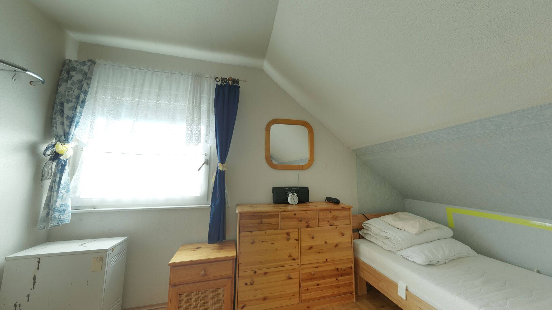Schlafzimmer DG
