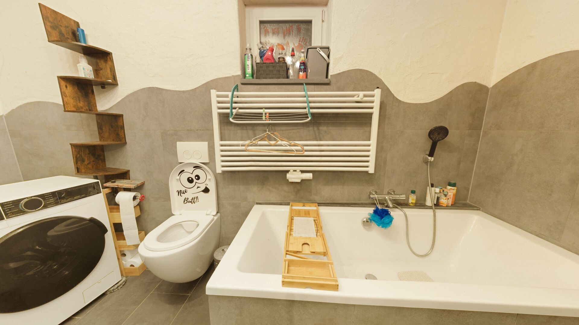 Wannen-Duschbad EG
