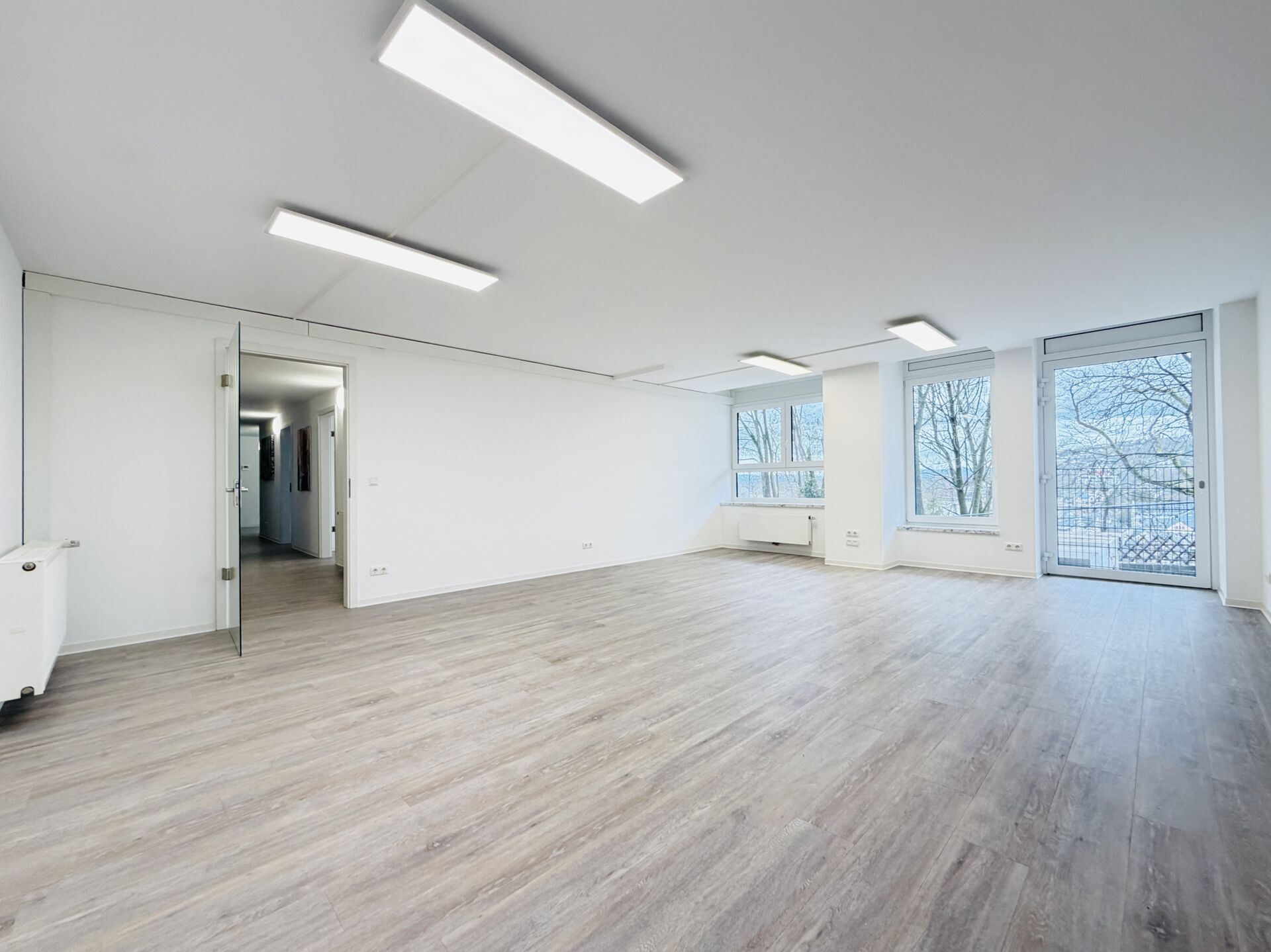 Büro 1 / Besprechungsraum