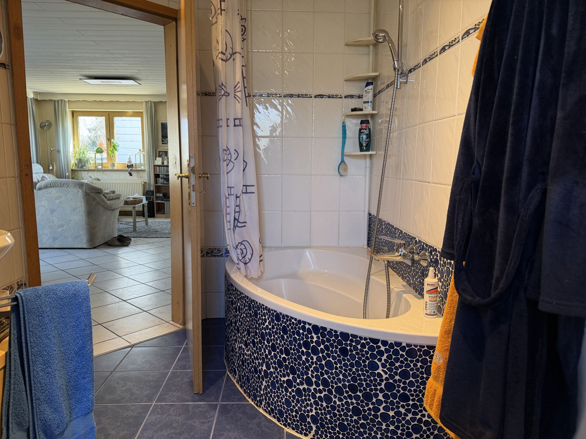 Badezimmer EG