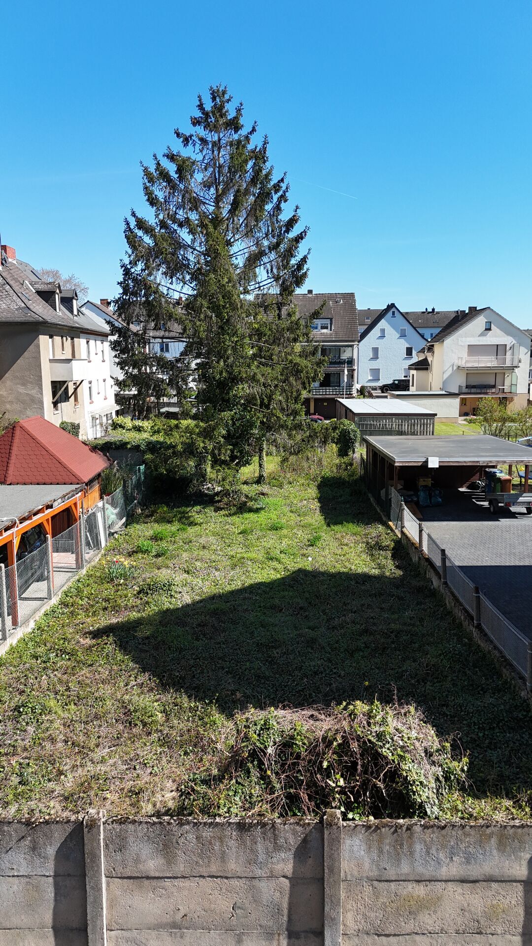 Grundstück