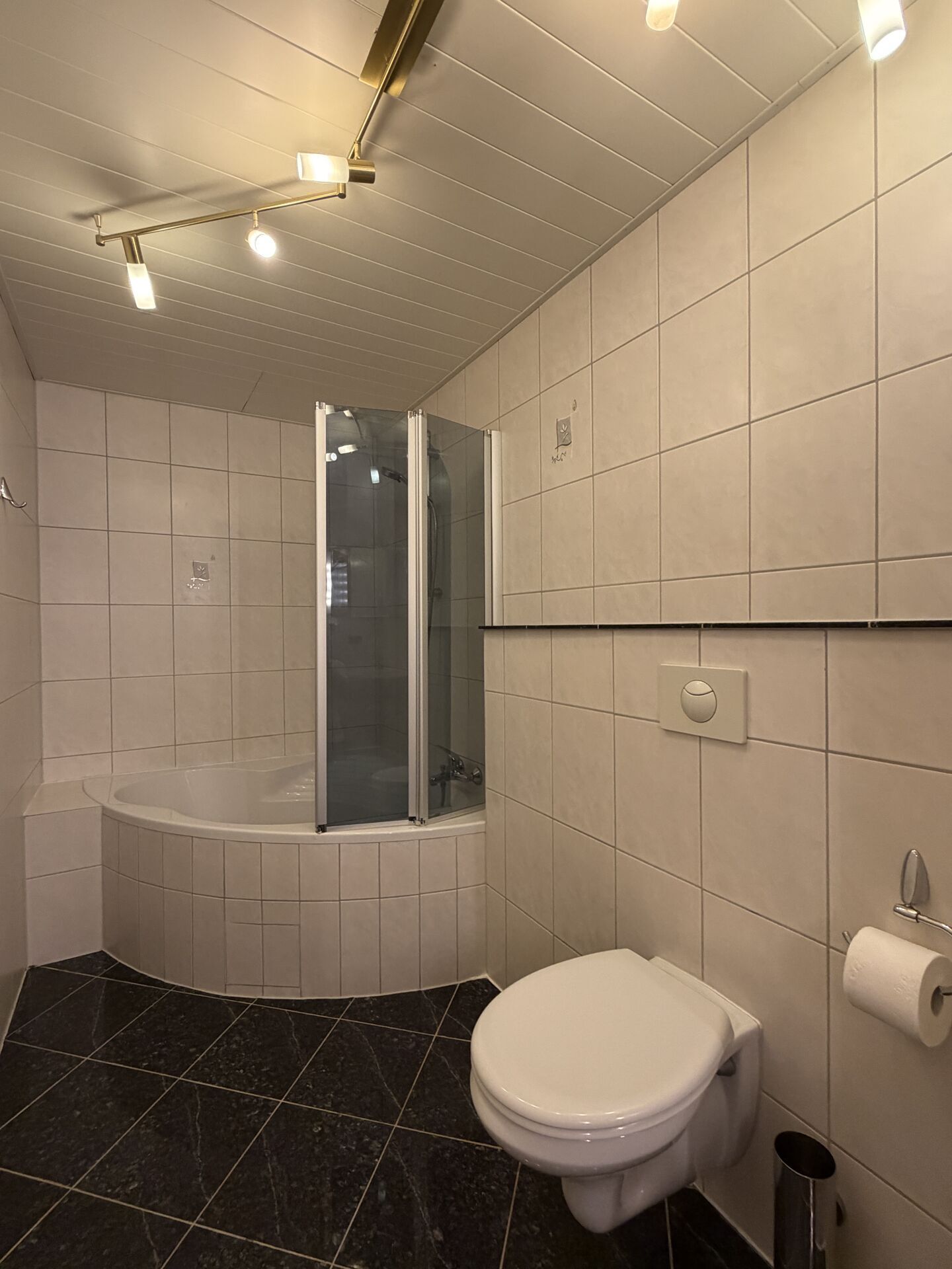 Wannenbad OG