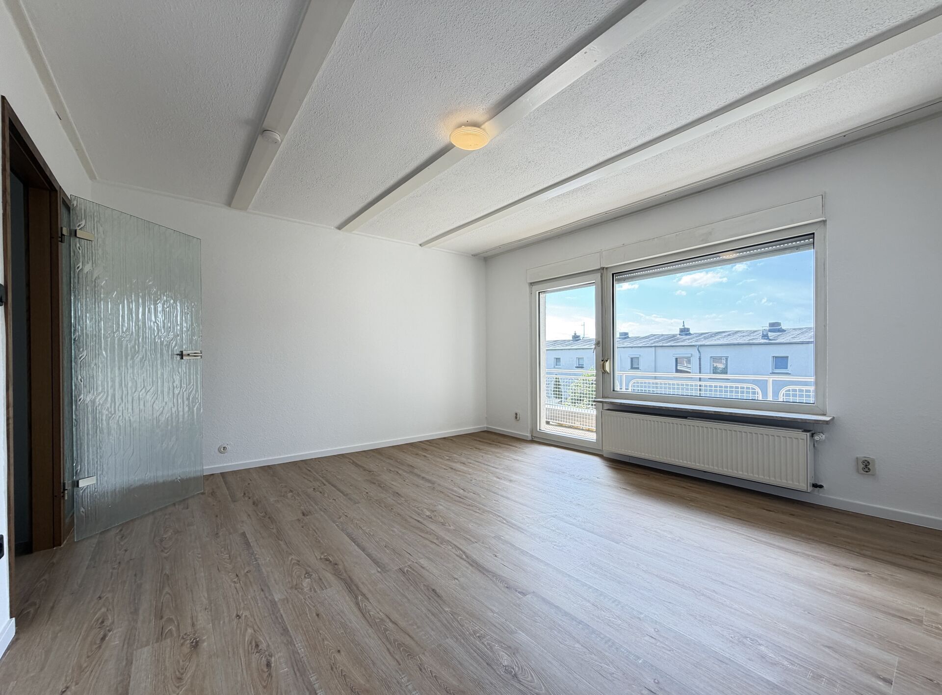 Schlafzimmer mit Balkon