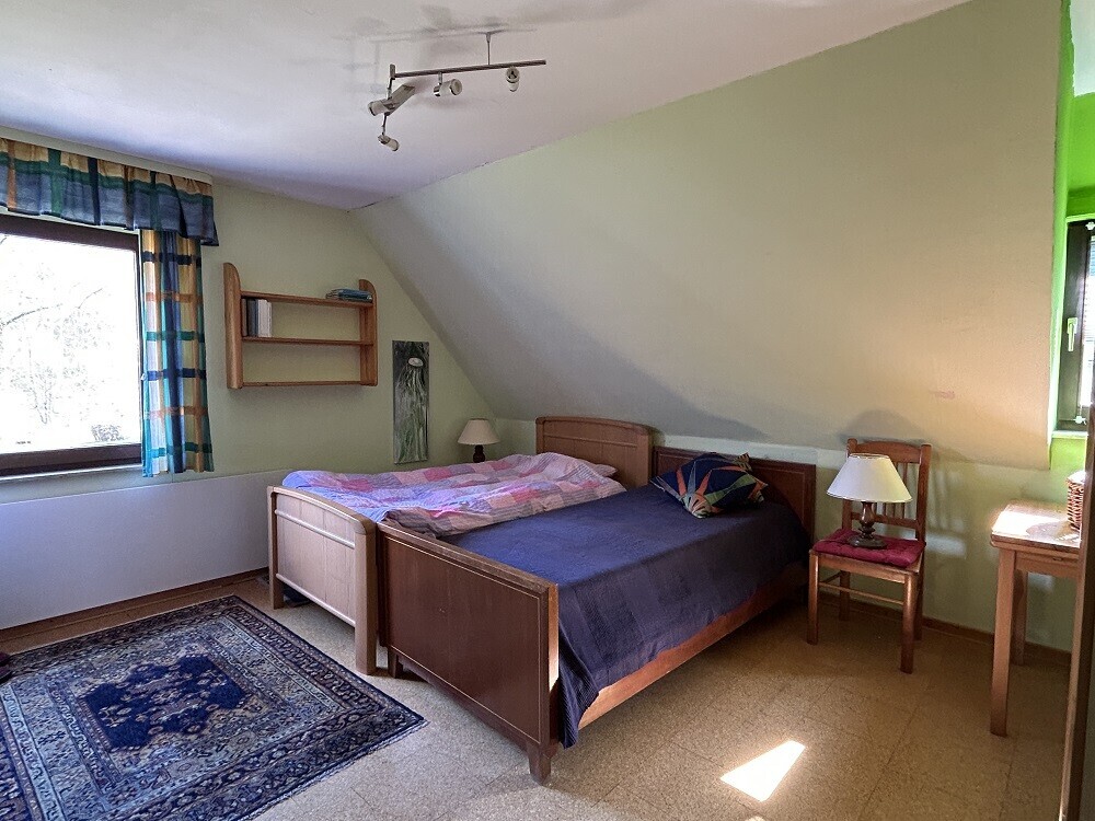 Schlafzimmer 2 DG
