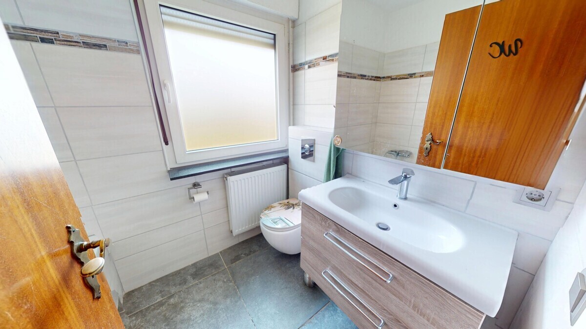 Badezimmer EG