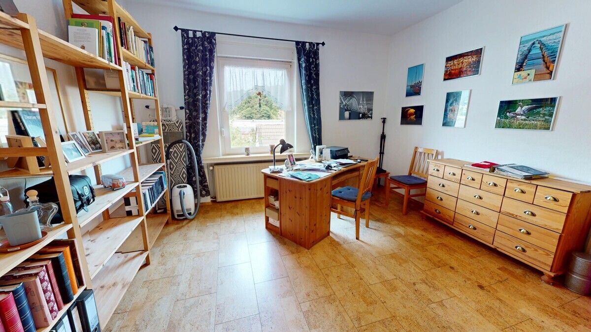 Arbeitszimmer OG