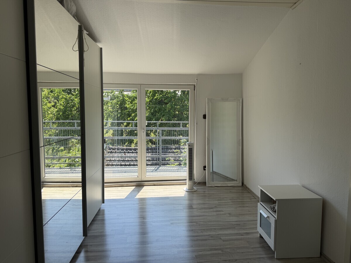 Schlafzimmer DG