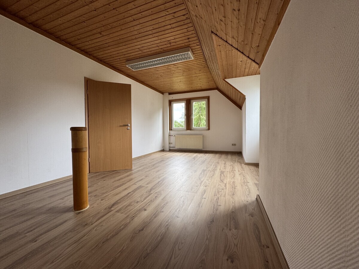 Wohnung Altbau 1. Etage 2024.013
