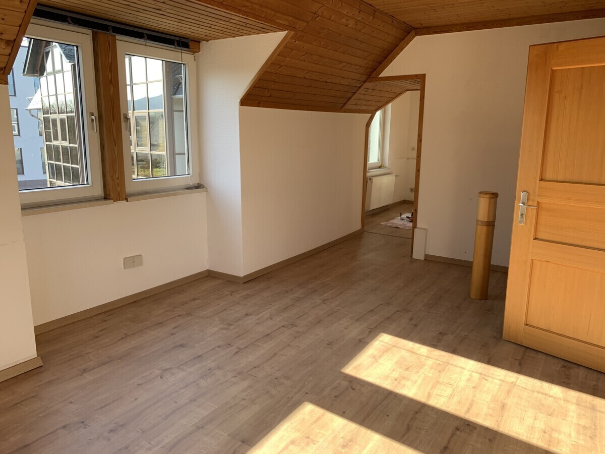 Wohnung Altbau 1. Etage 2024.04