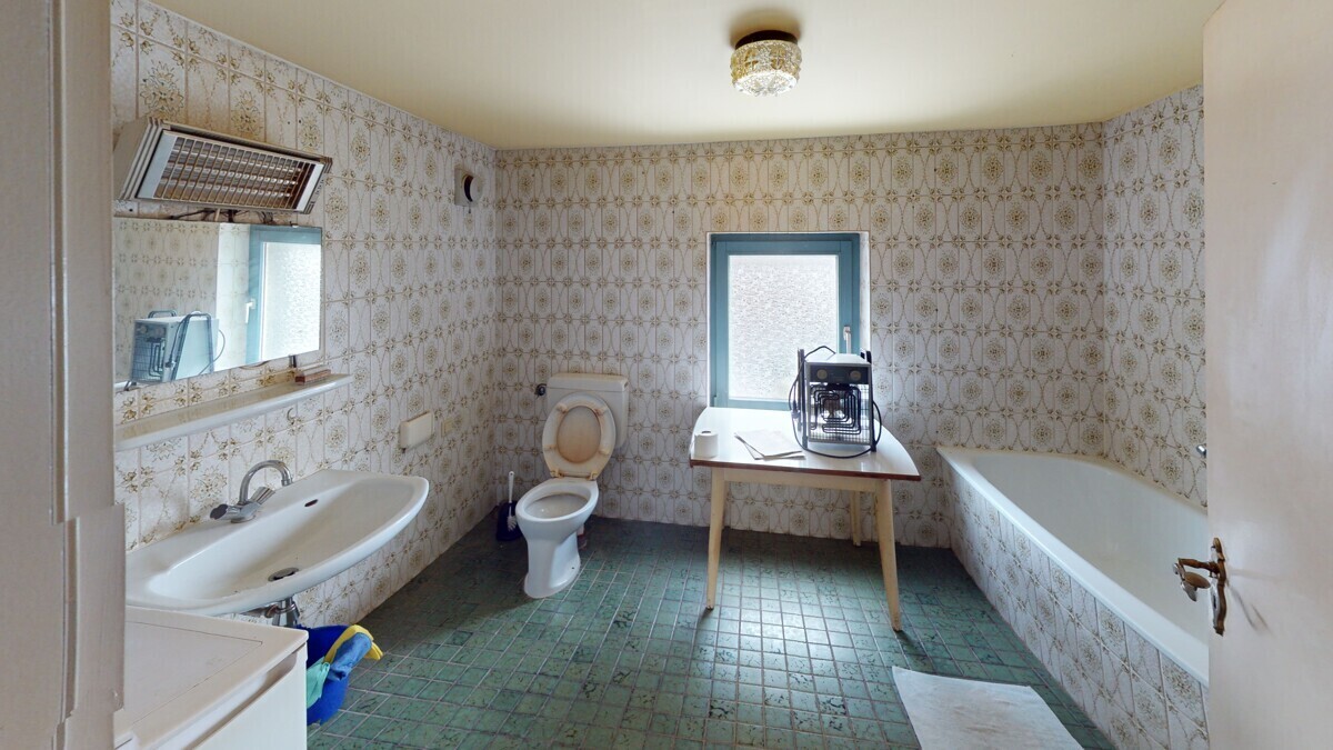 Badezimmer EG
