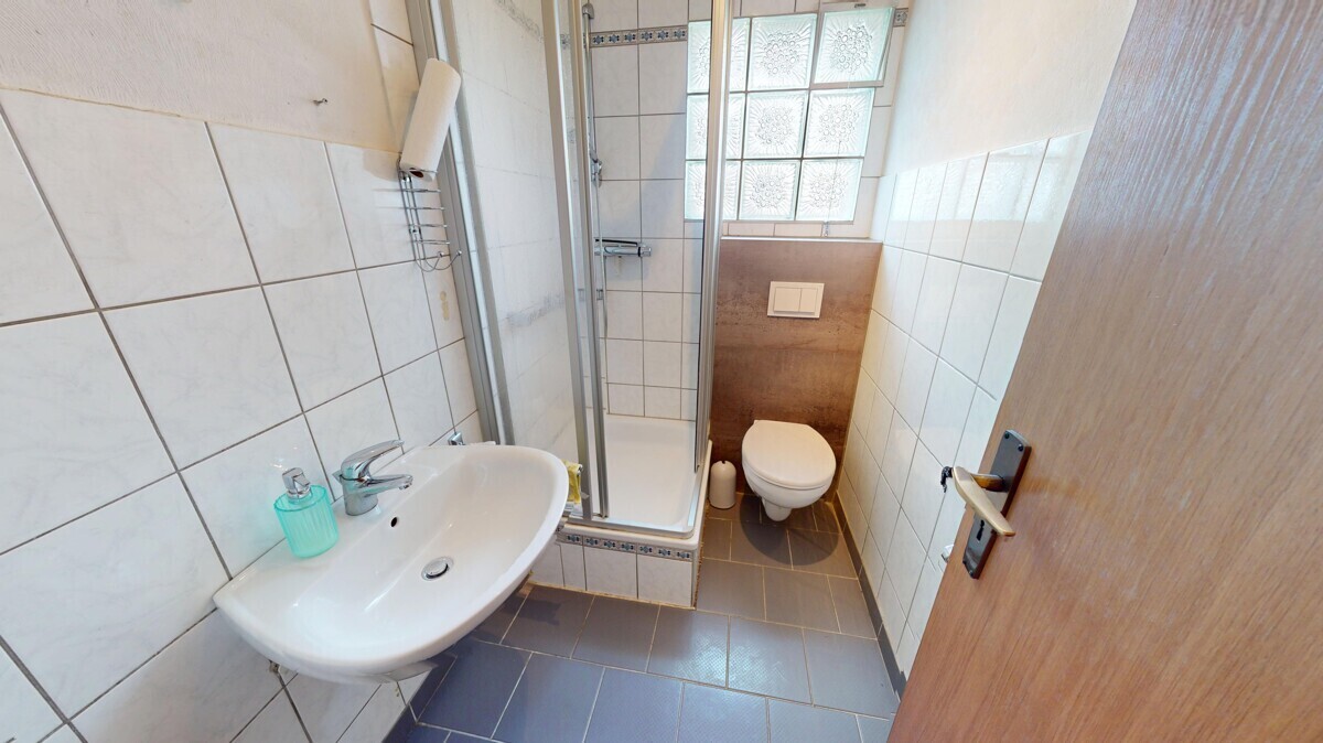 Badezimmer EG
