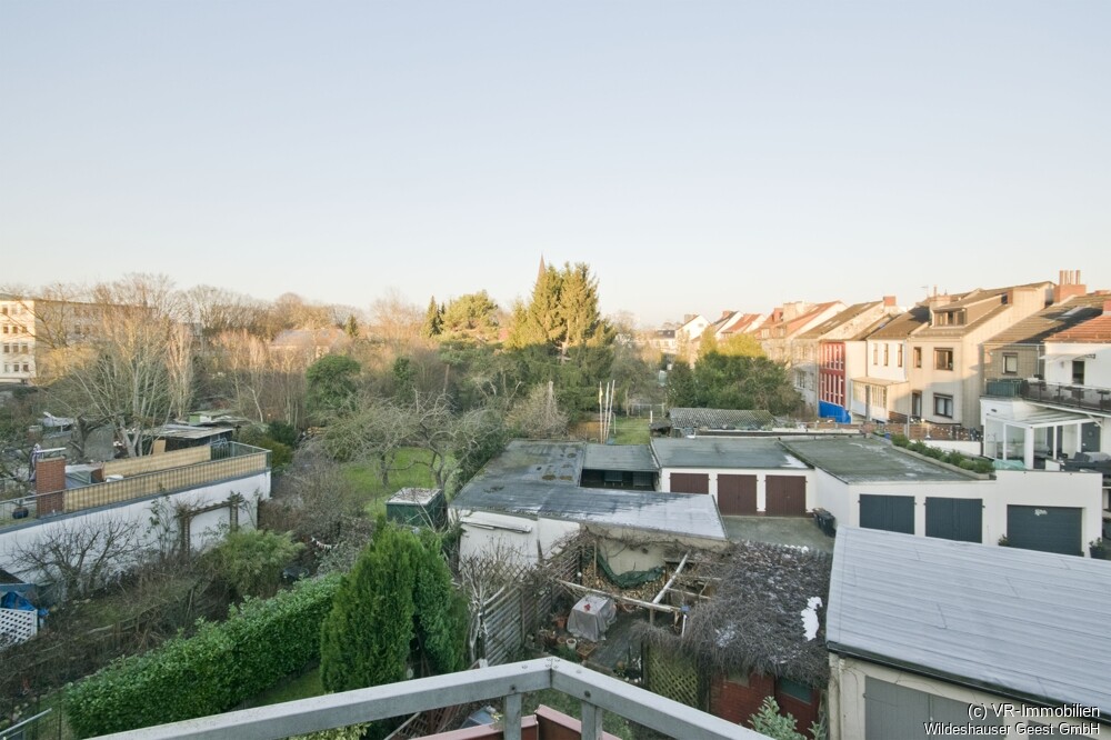DG links Blick vom Balkon