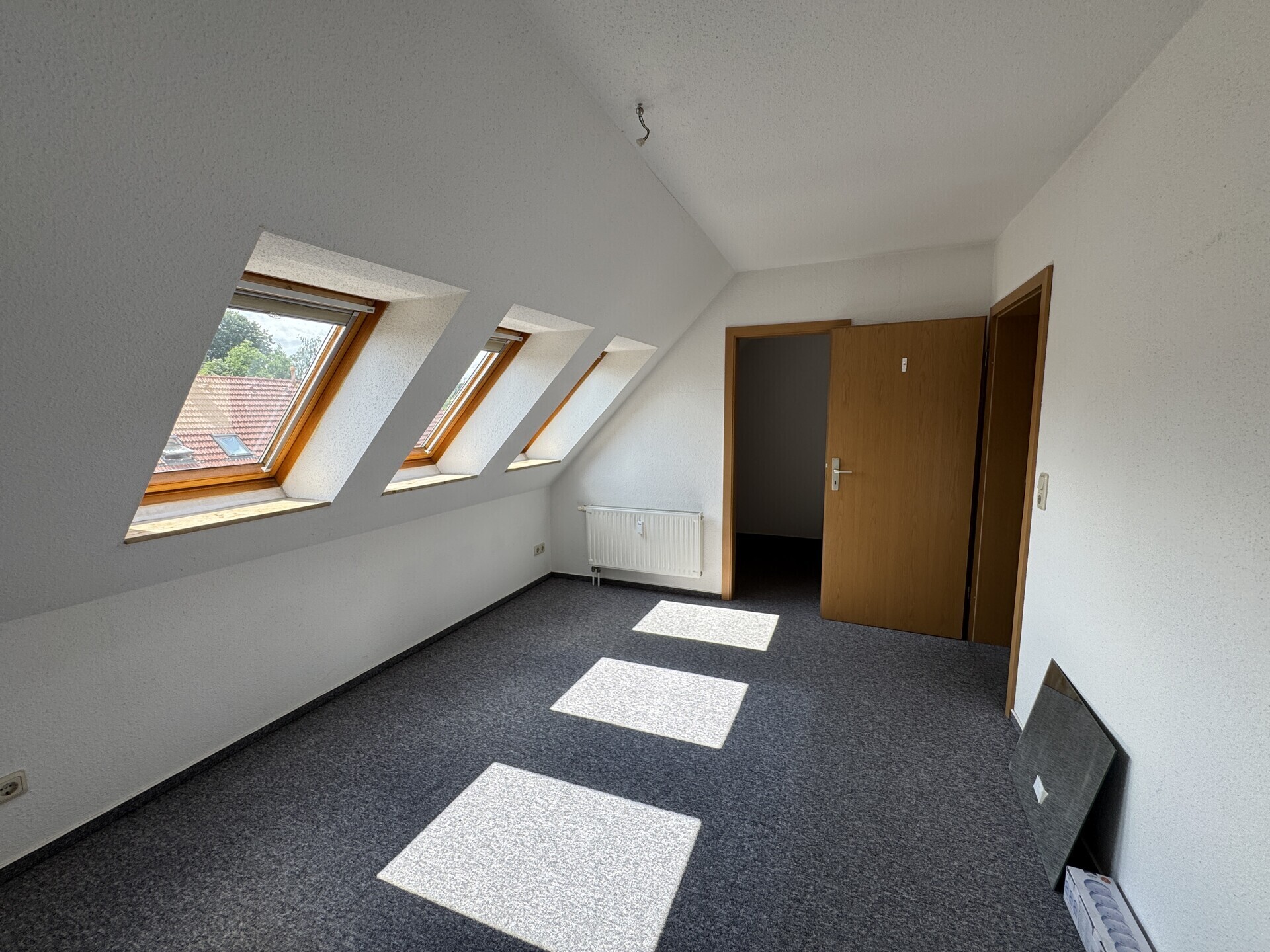 Schlafzimmer, Blick zur Ankleide