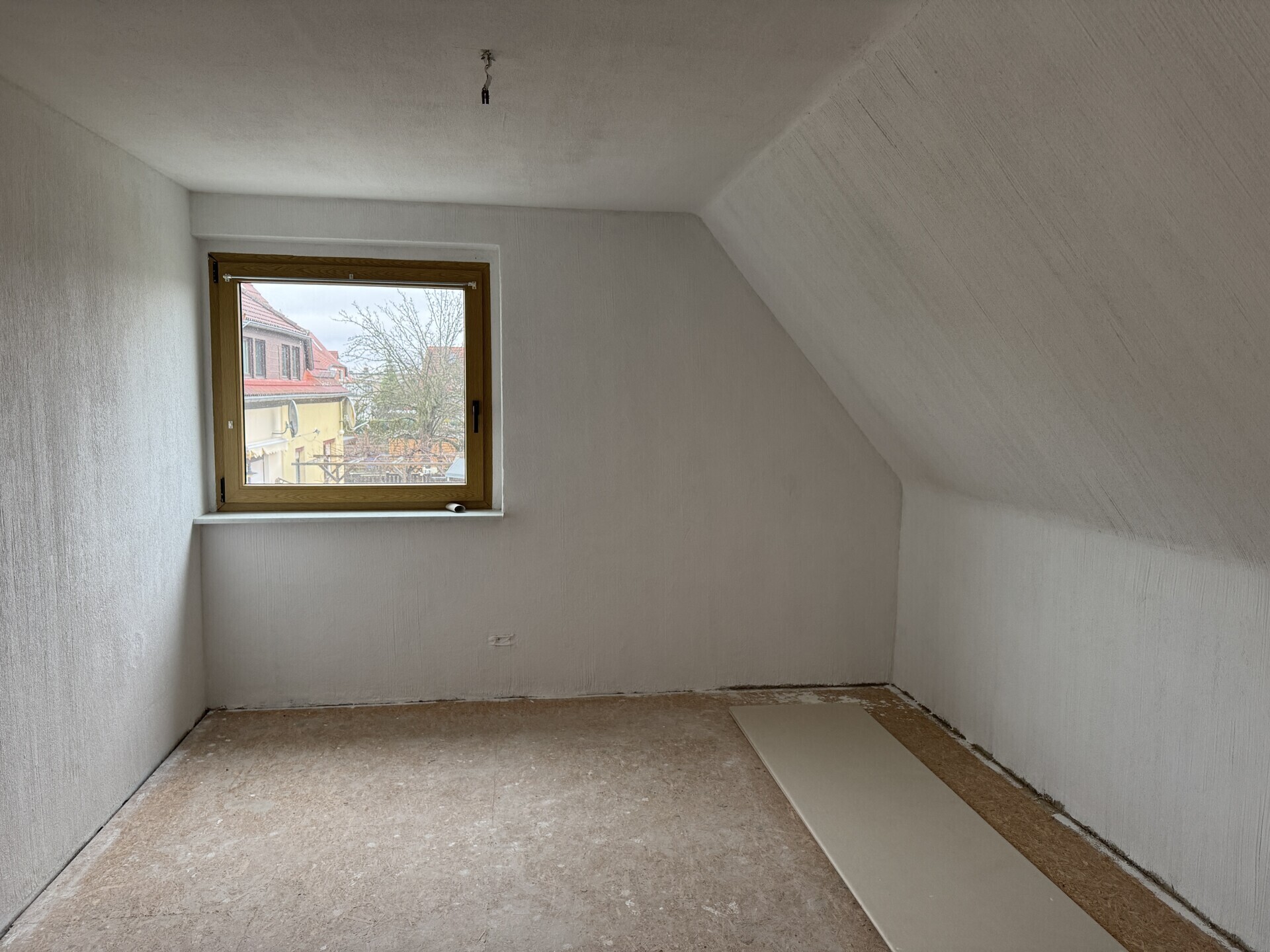 Kinderzimmer oder Ankleide