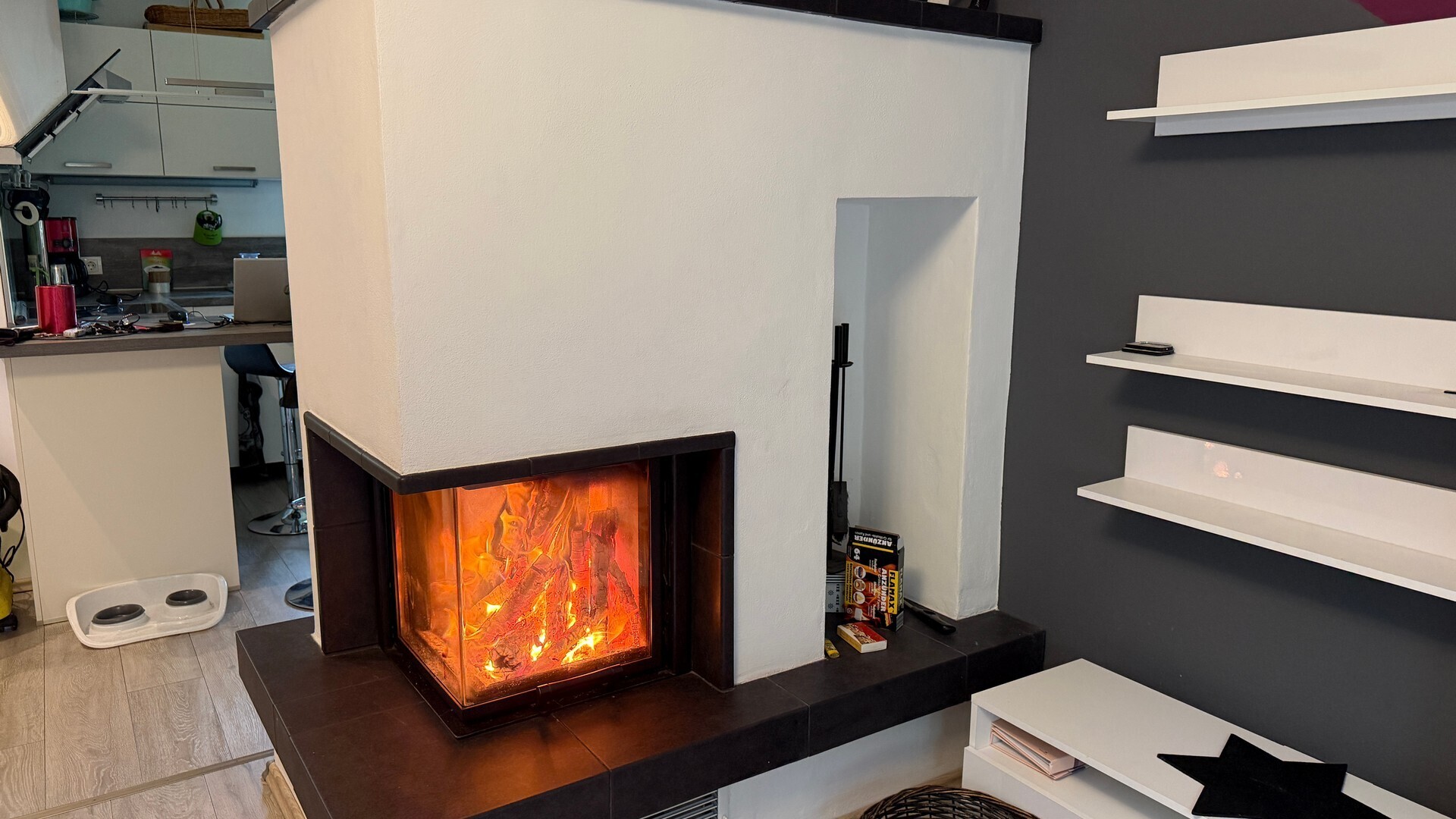 moderner Kamin