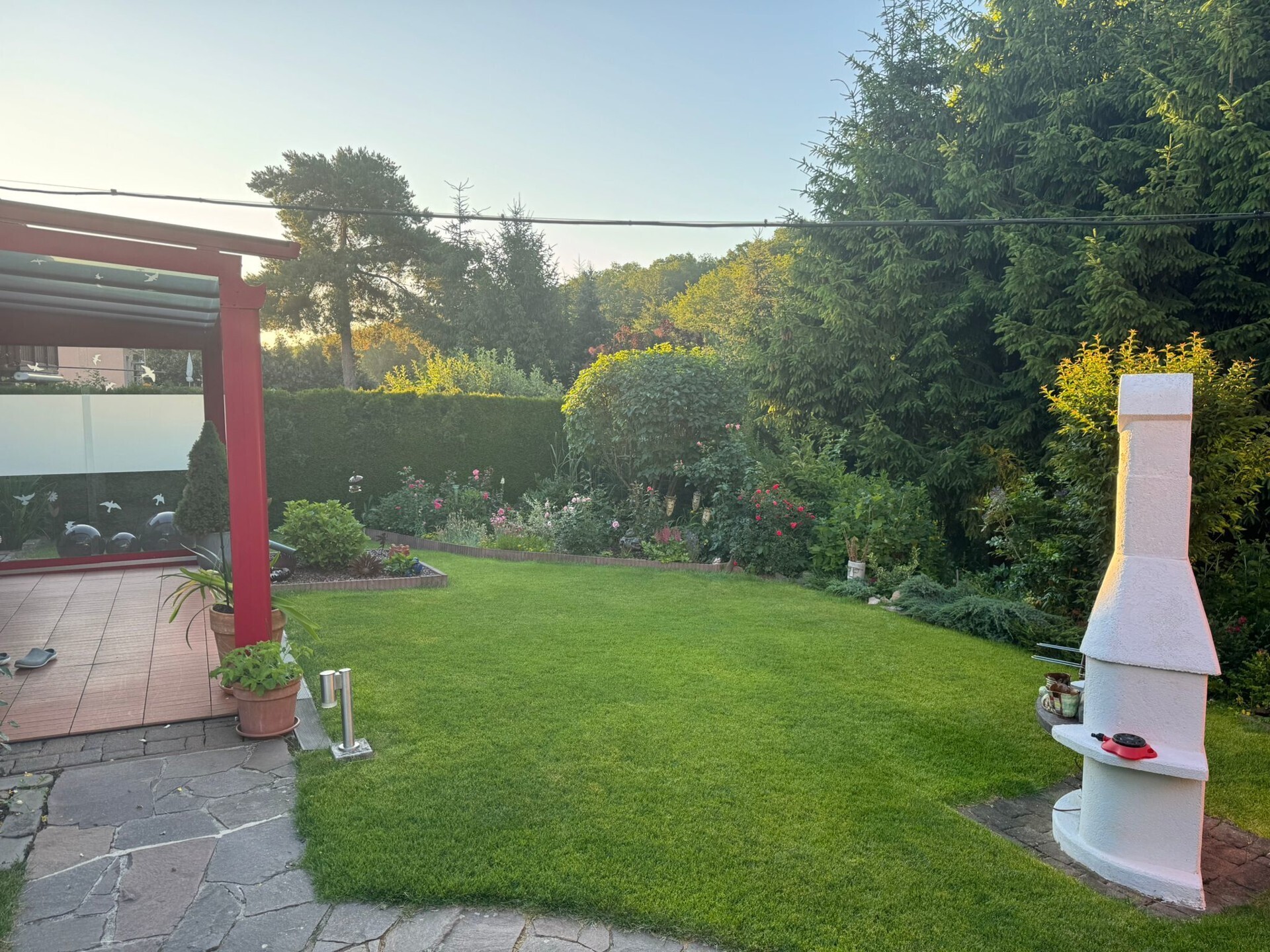 Abendstimmung im Gartenbereich