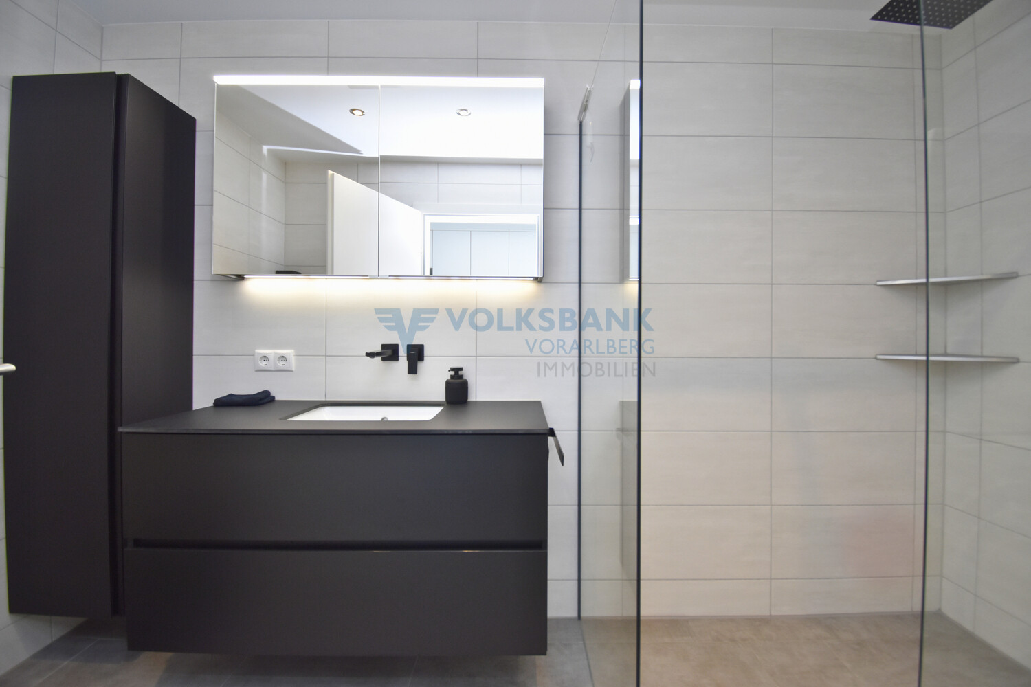 Badezimmer Ansicht 1