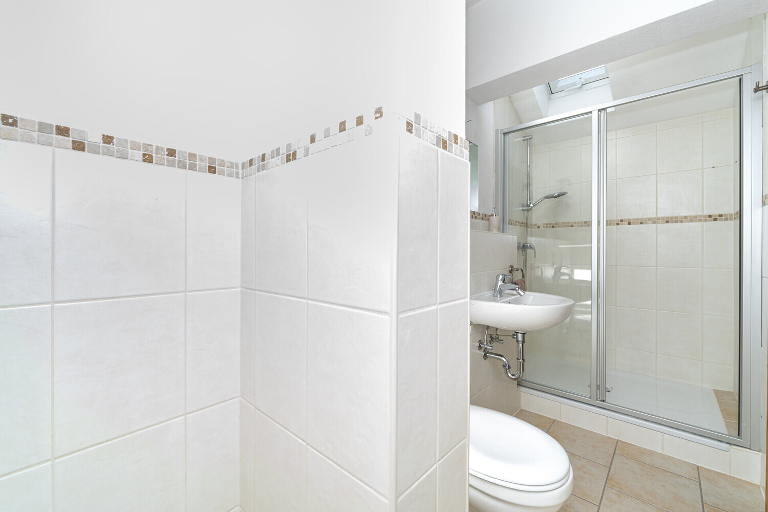 Badezimmer 3 mit Dusche