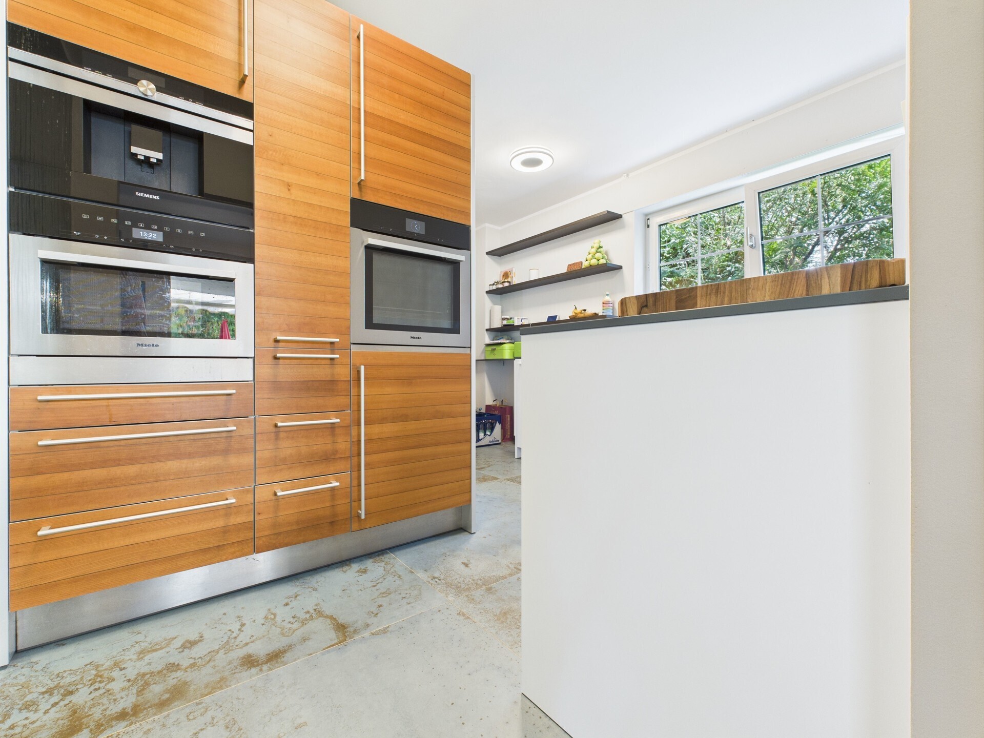 CAM05357G0-PR0015-STILL008