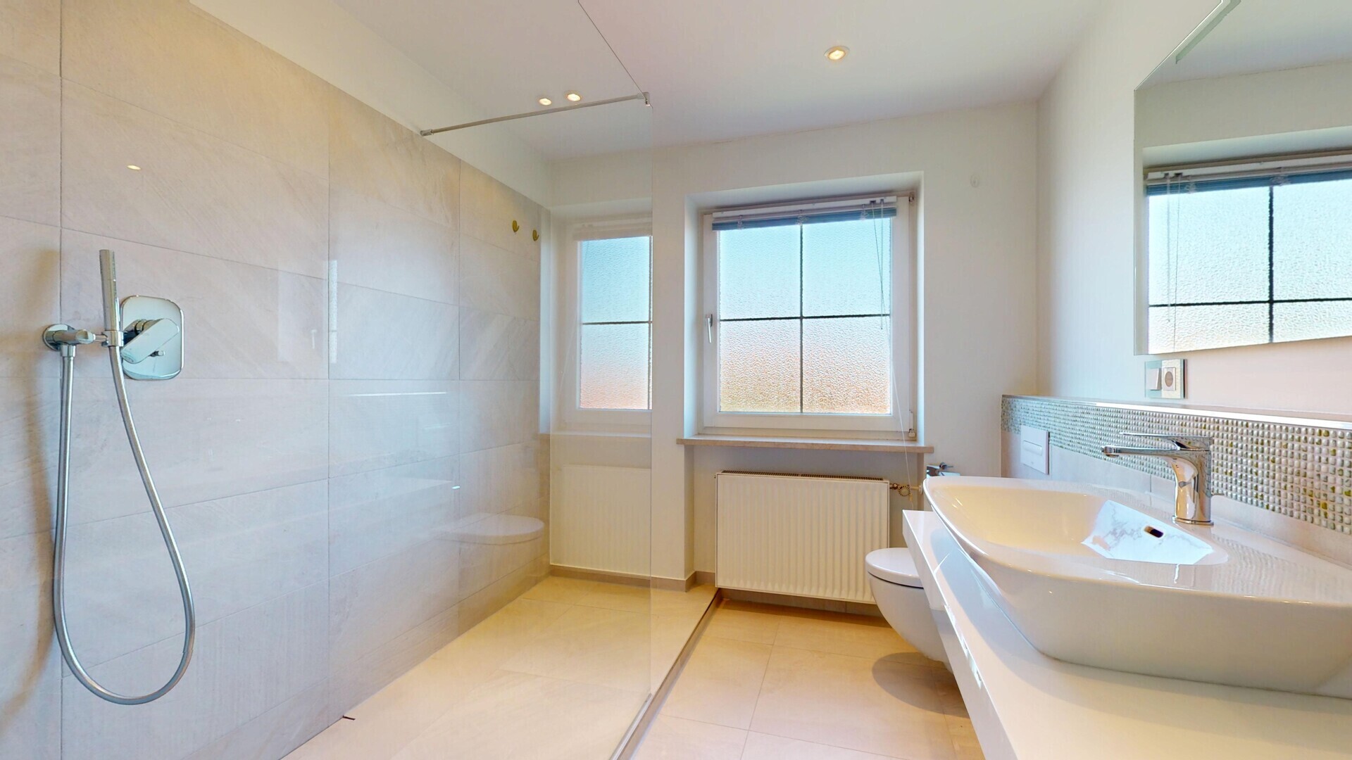 1. OG Badezimmer