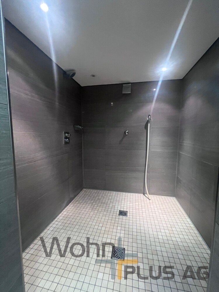 Dusche im Saunabereich
