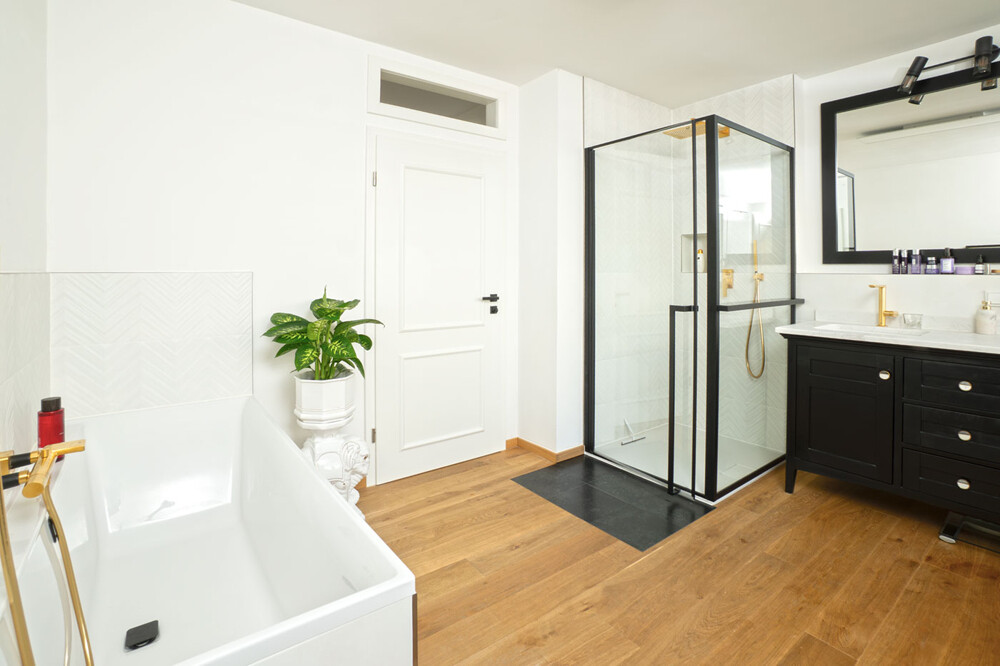 Masterbathroom