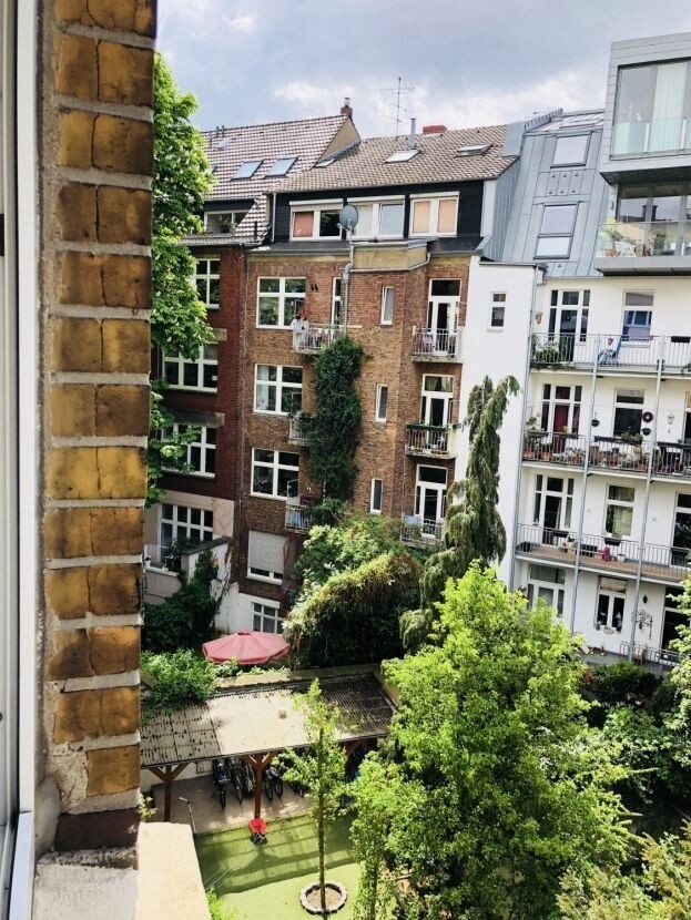 Blick vom Balkon 3.png