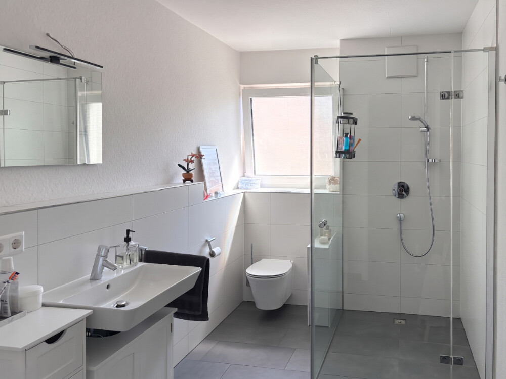 Duschbad-WC