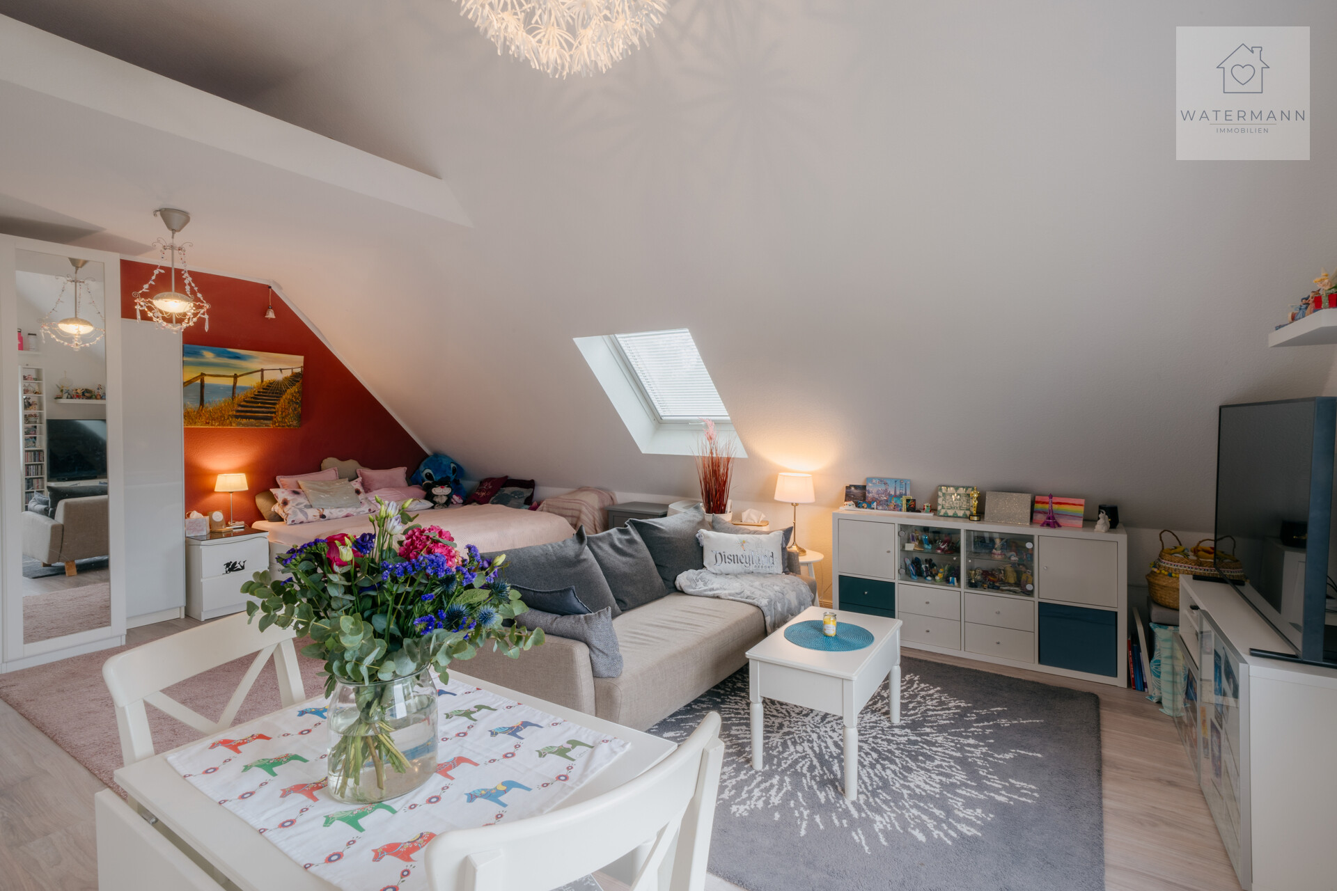Einliegerwohnung Schlaf & Wohnbereich