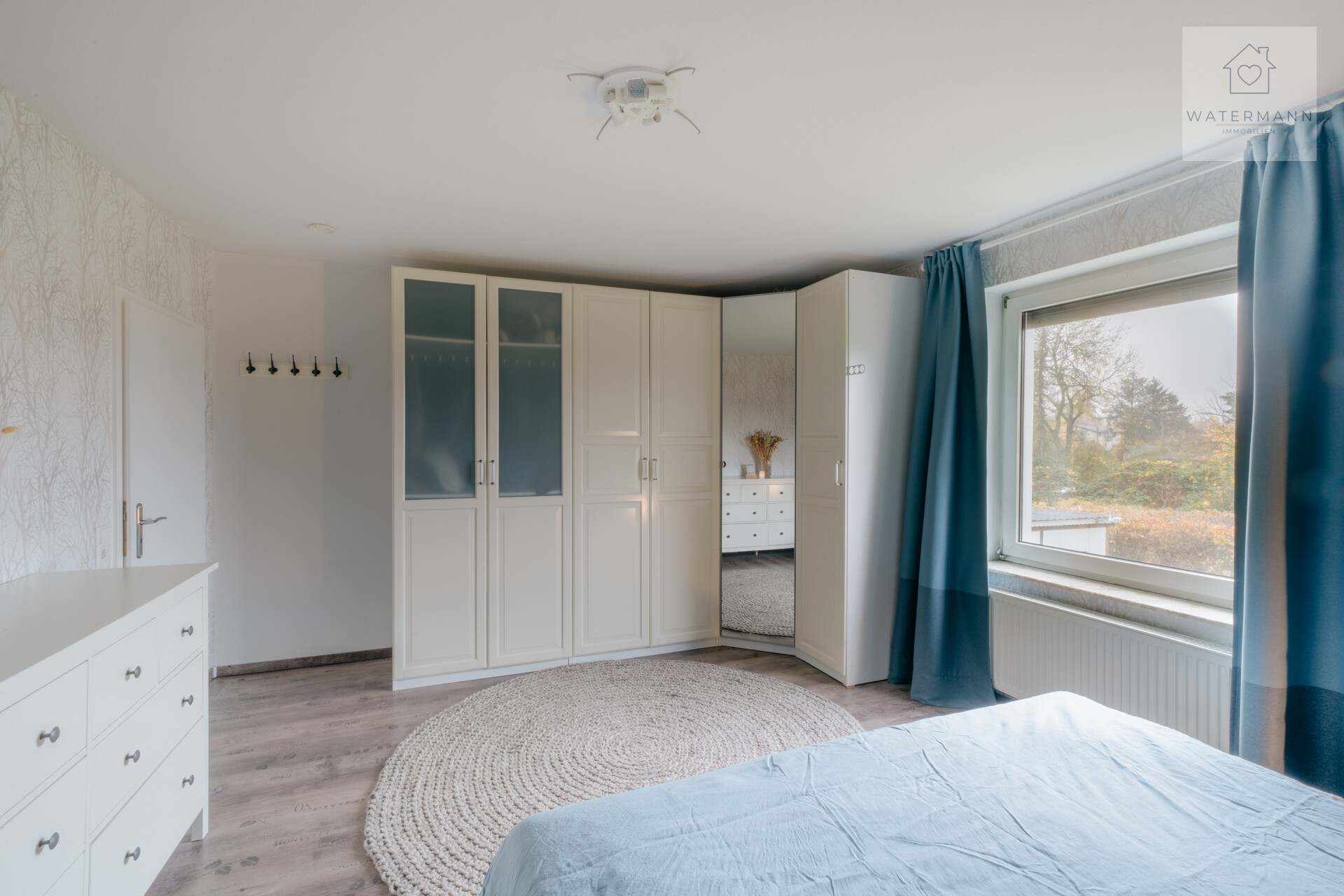 Schlafzimmer 1 Fenstersicht