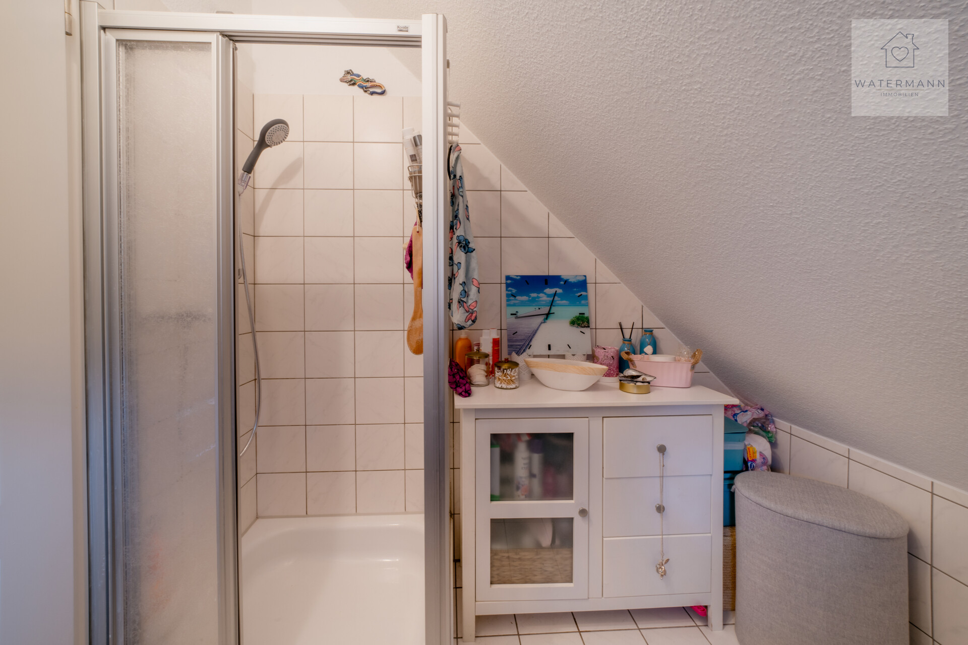 Badezimmer Einliegerwohnungquer Dusche
