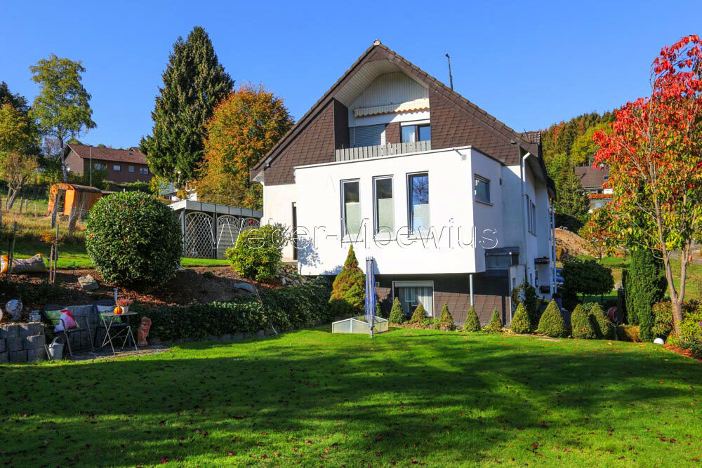 2729 Seitenansicht + Freisitz