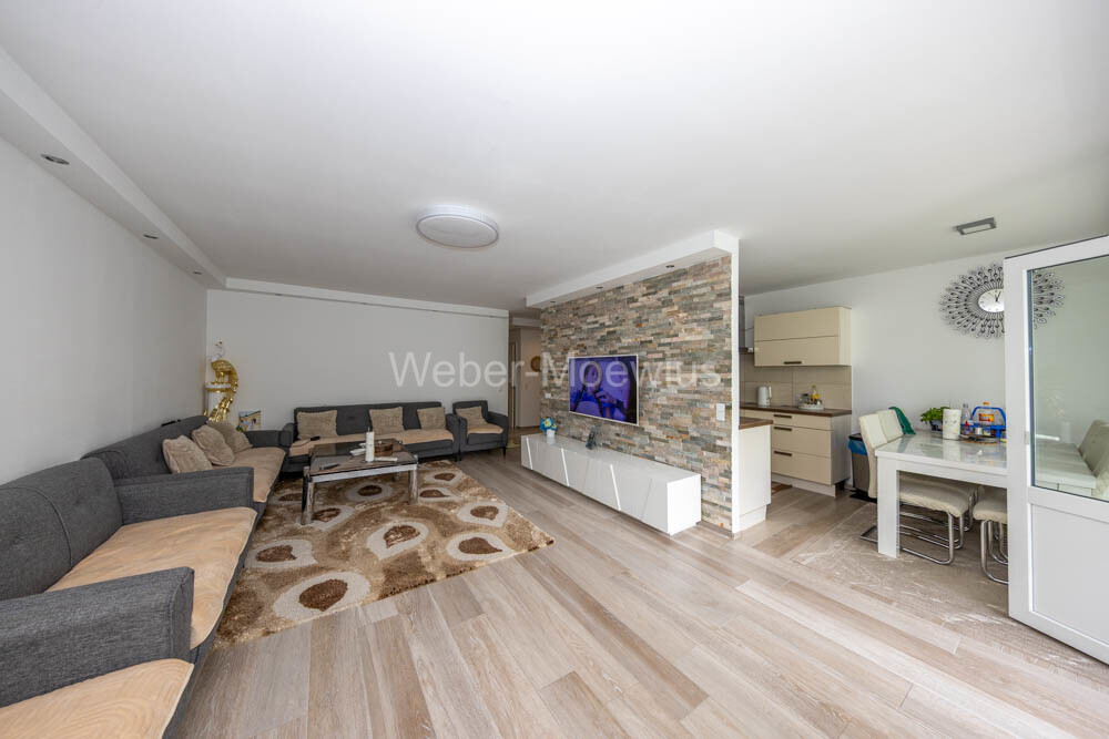 3407 Wohnzimmer b