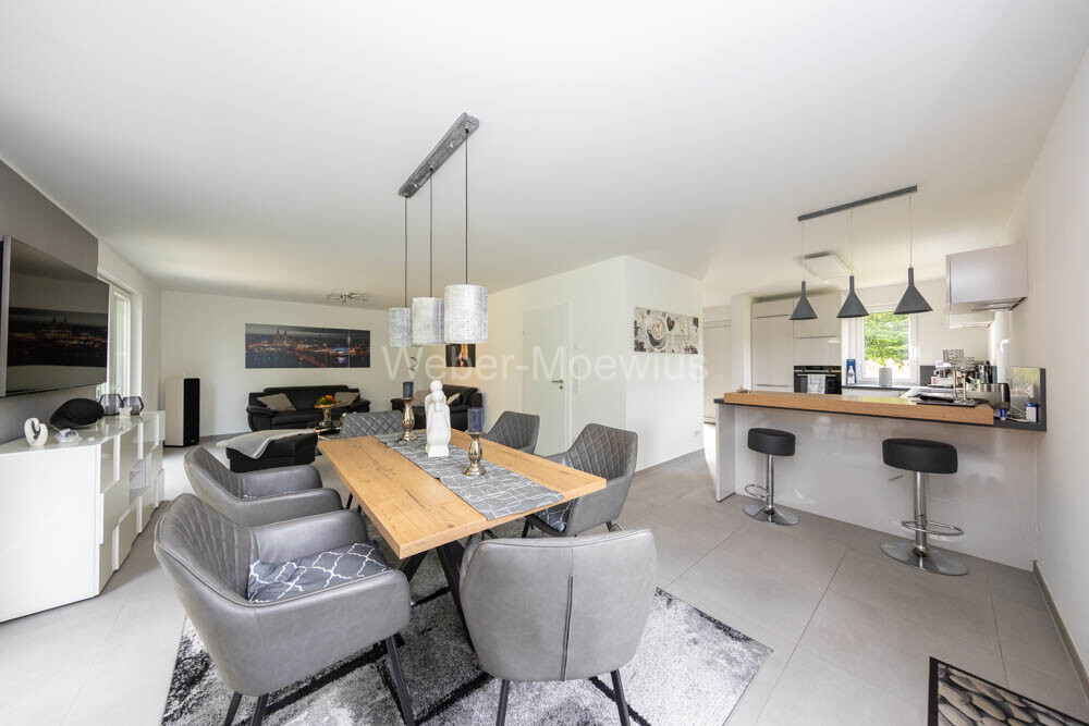 3429 Wohn-Essbereich c