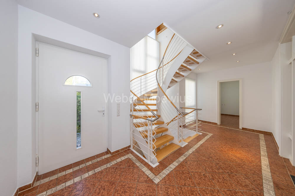 3437 Eingangshalle b