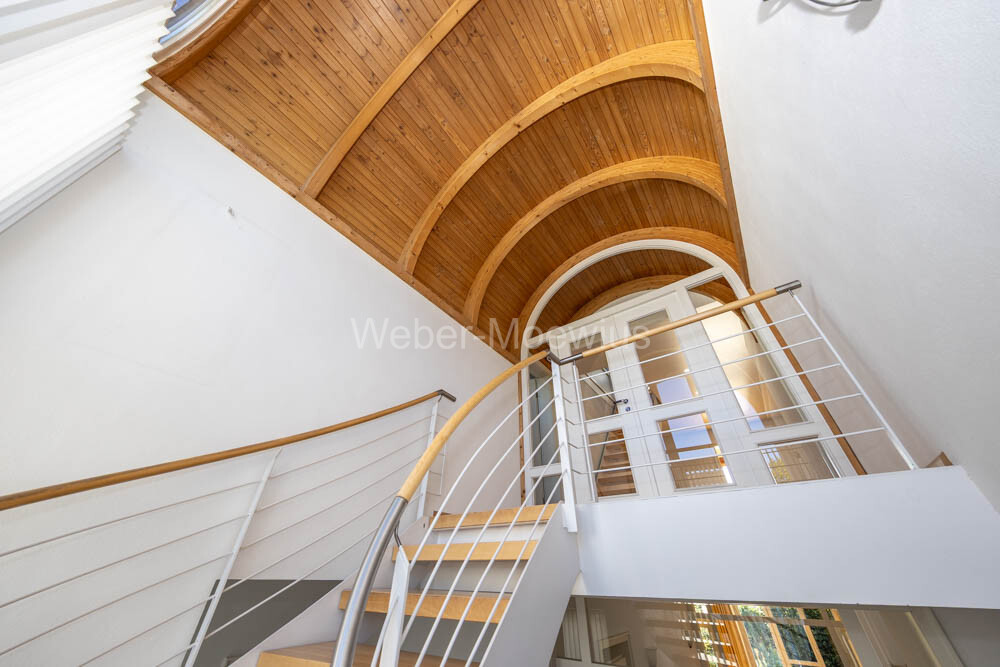 3437 Treppenaufstieg Dachgeschoss a