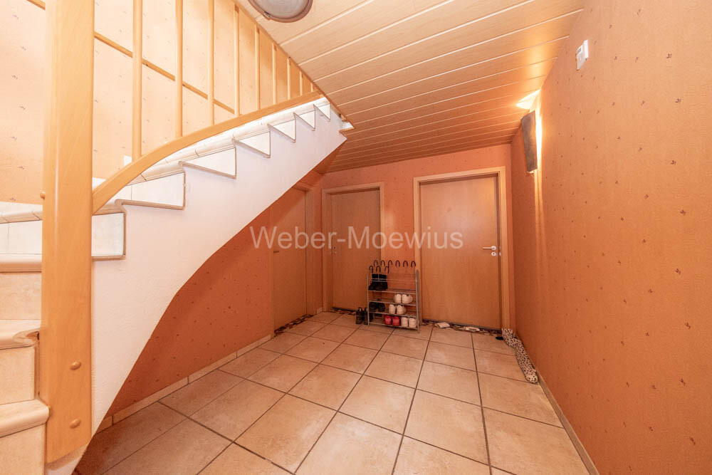 3442 Hausflur UG MFH