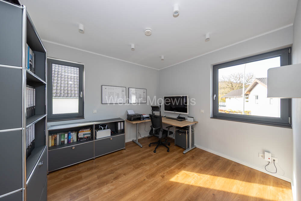 3448 Büro