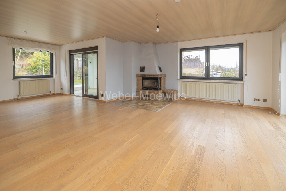 3472 Wohn- u. Esszimmer a