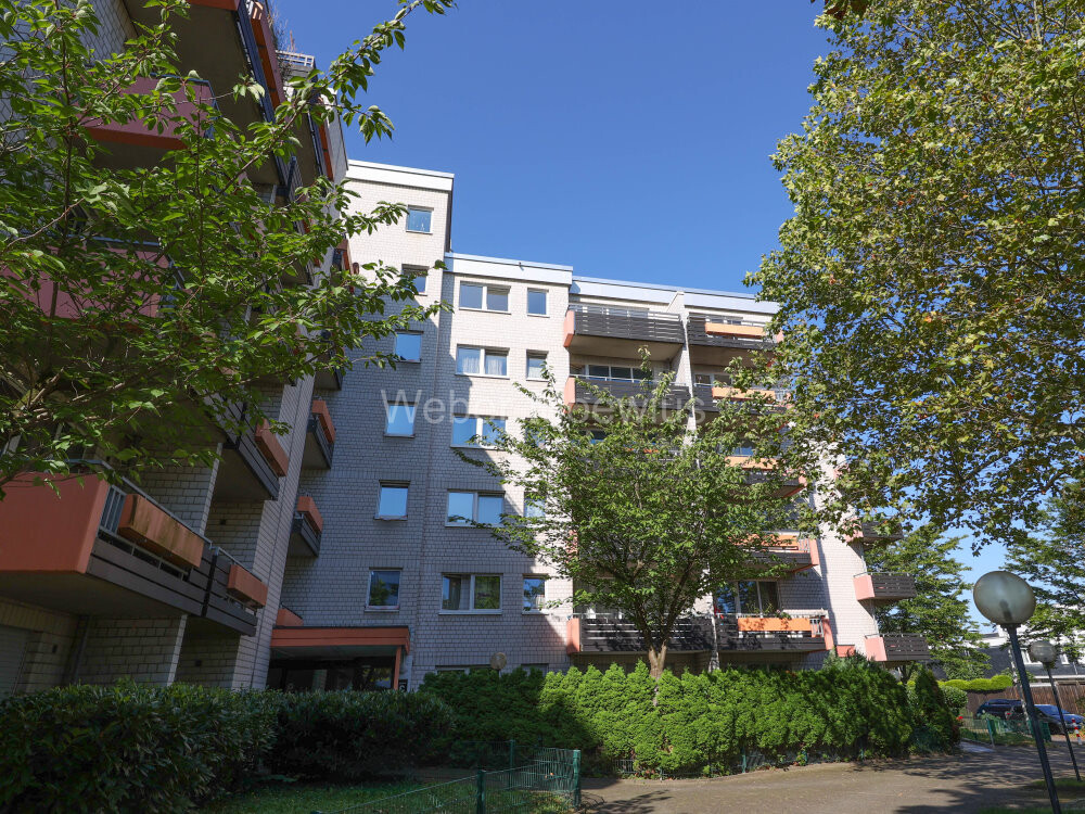 3468 Gebäudeansicht Sommer b