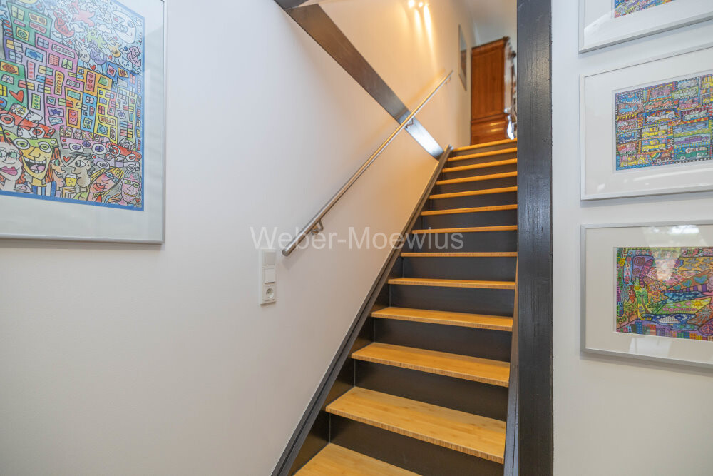 3478 Treppe zum DG