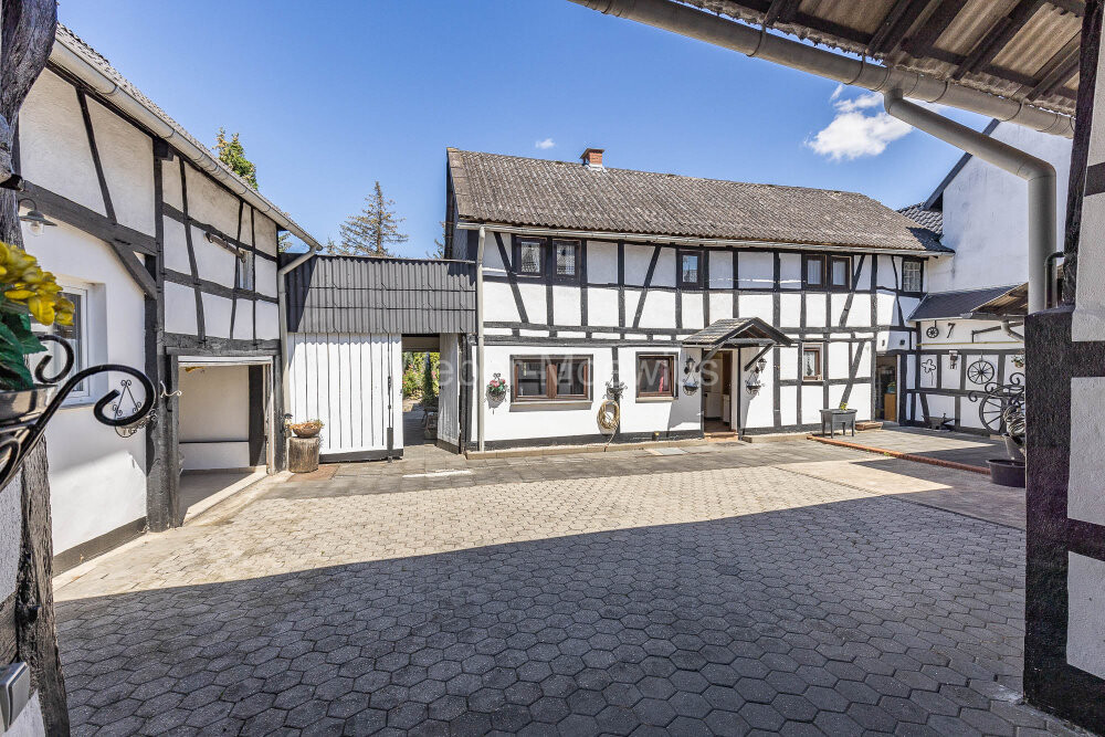 3489 Innenhof a