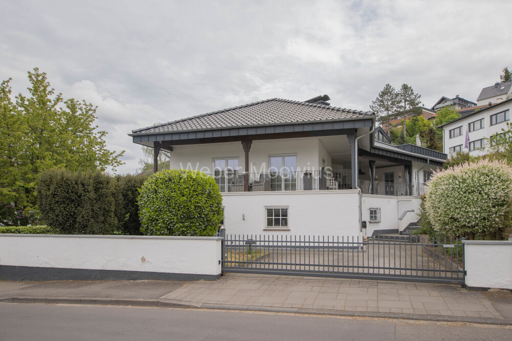 3499 Straßenansicht b