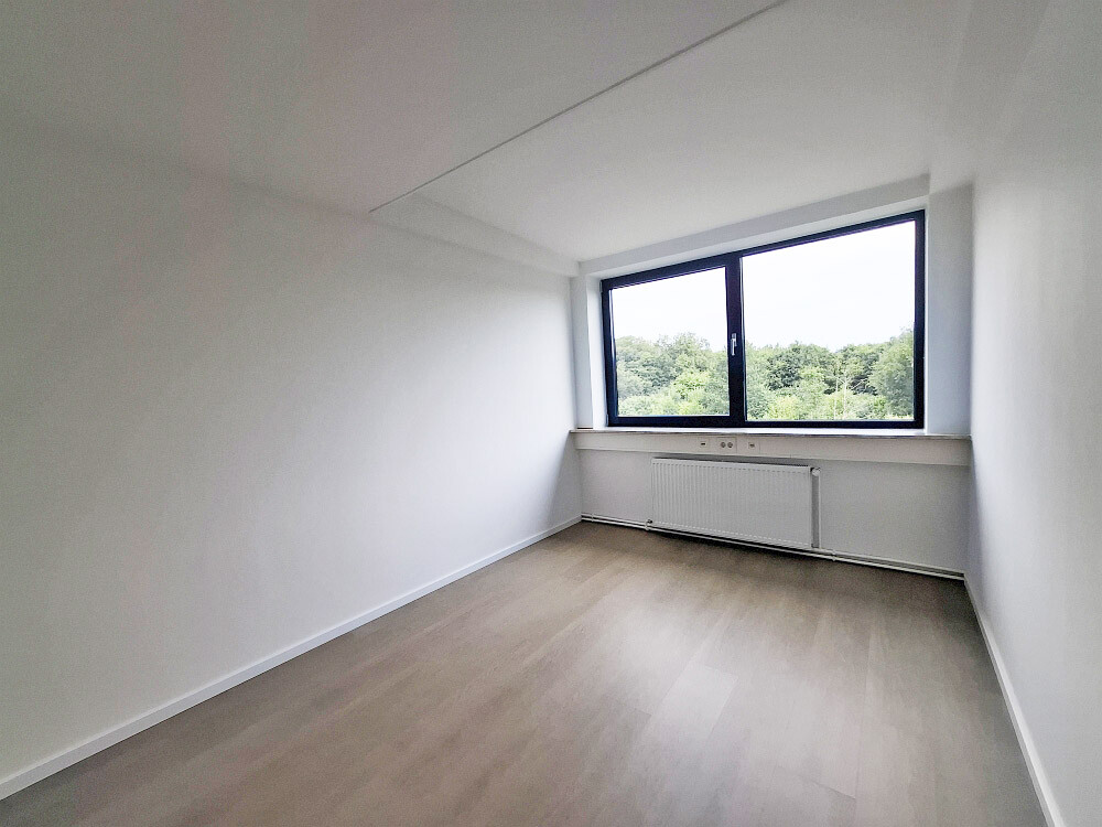 Büro 208