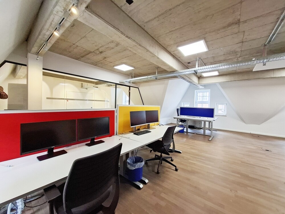 Raum 1 - offene Bürofläche Bild 3