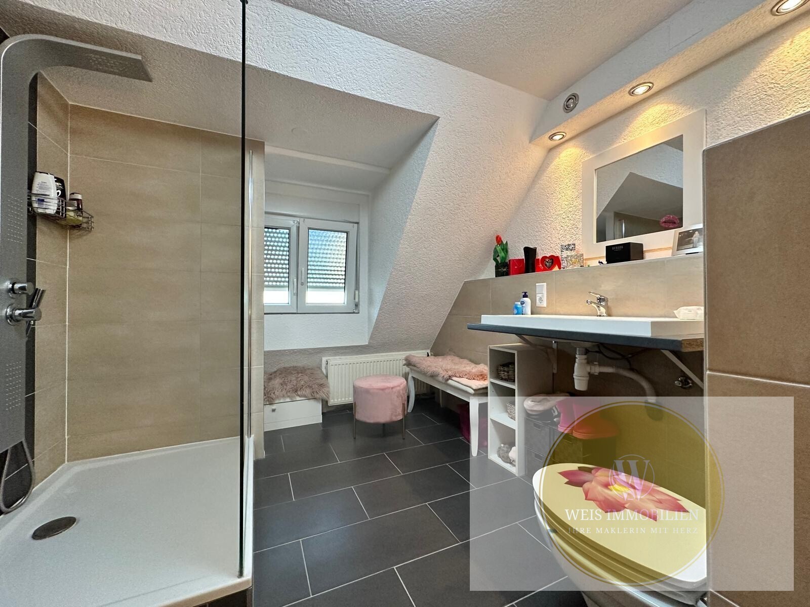 0b5a48e3-7b6d-4c01-b6a1-4cb0ac7e97ef