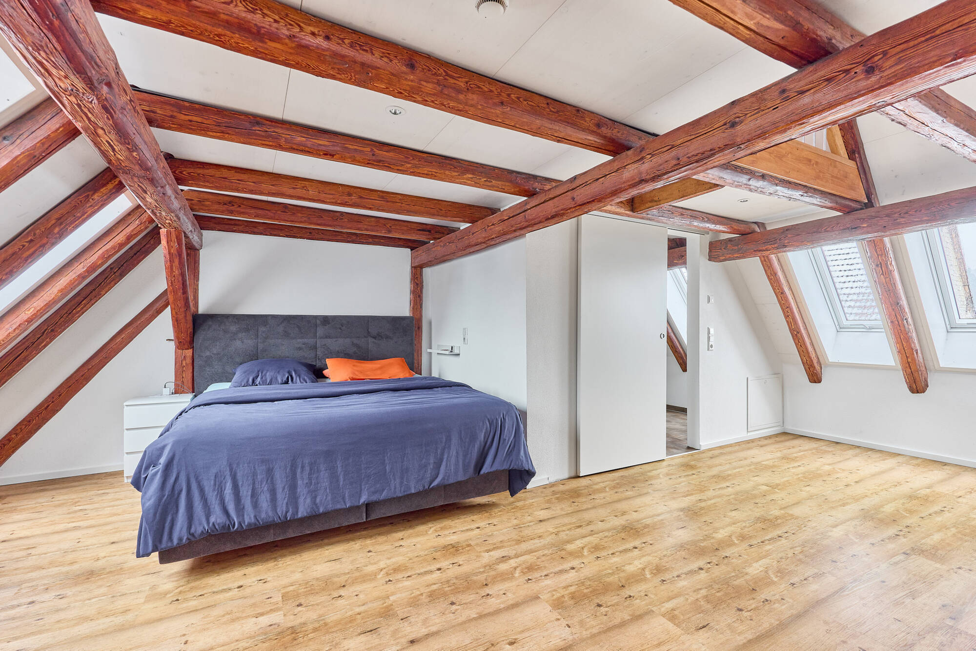 Schlafzimmer (2)