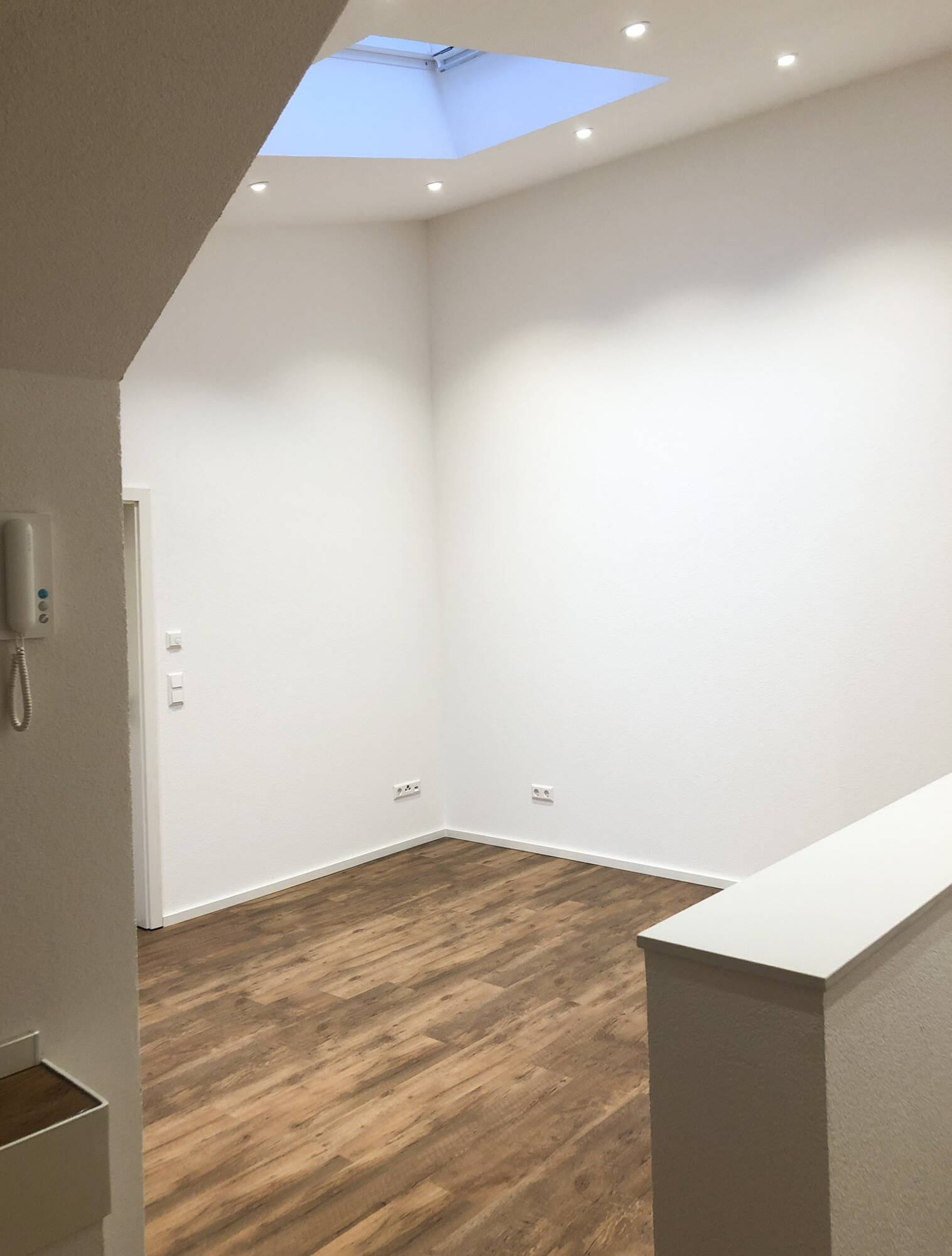 OG | Wohngalerie, Blick vom Bad
