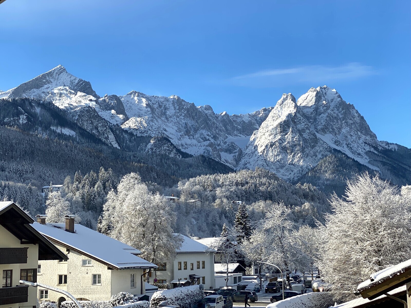 Winterimpression -  Blick auf das Wettersteingebirge